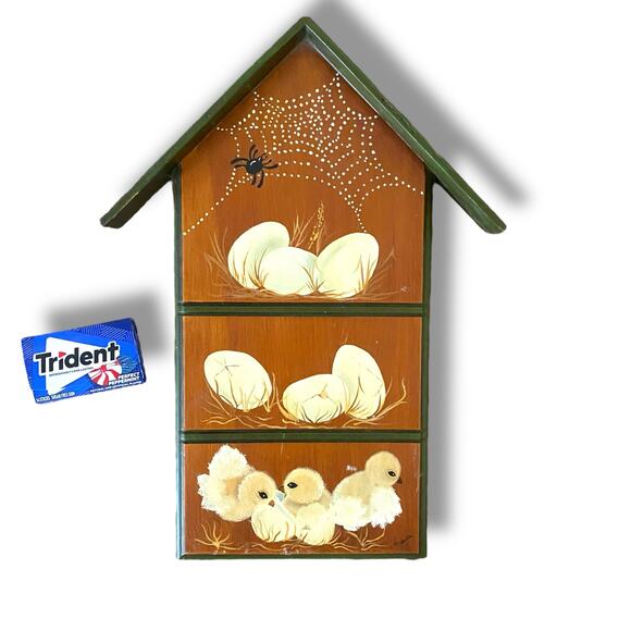 VTG Hand Painted Hen House Art Wooden Plaque Home Artist 1970s Eggs Chics - Picture 3 of 16